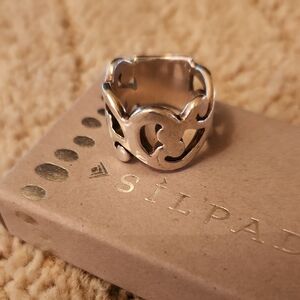 Silpada Artistic Silver Band size 5